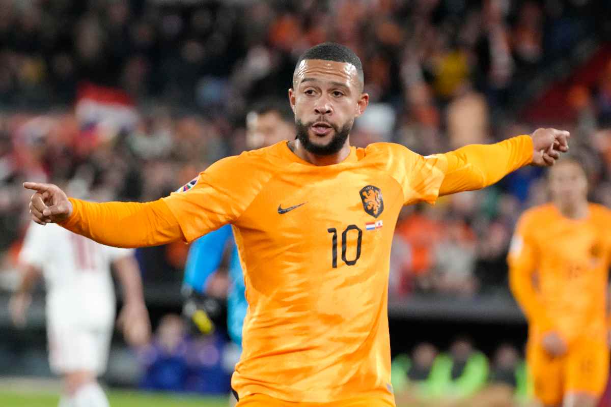 Juve scambio depay de paul vlahovic