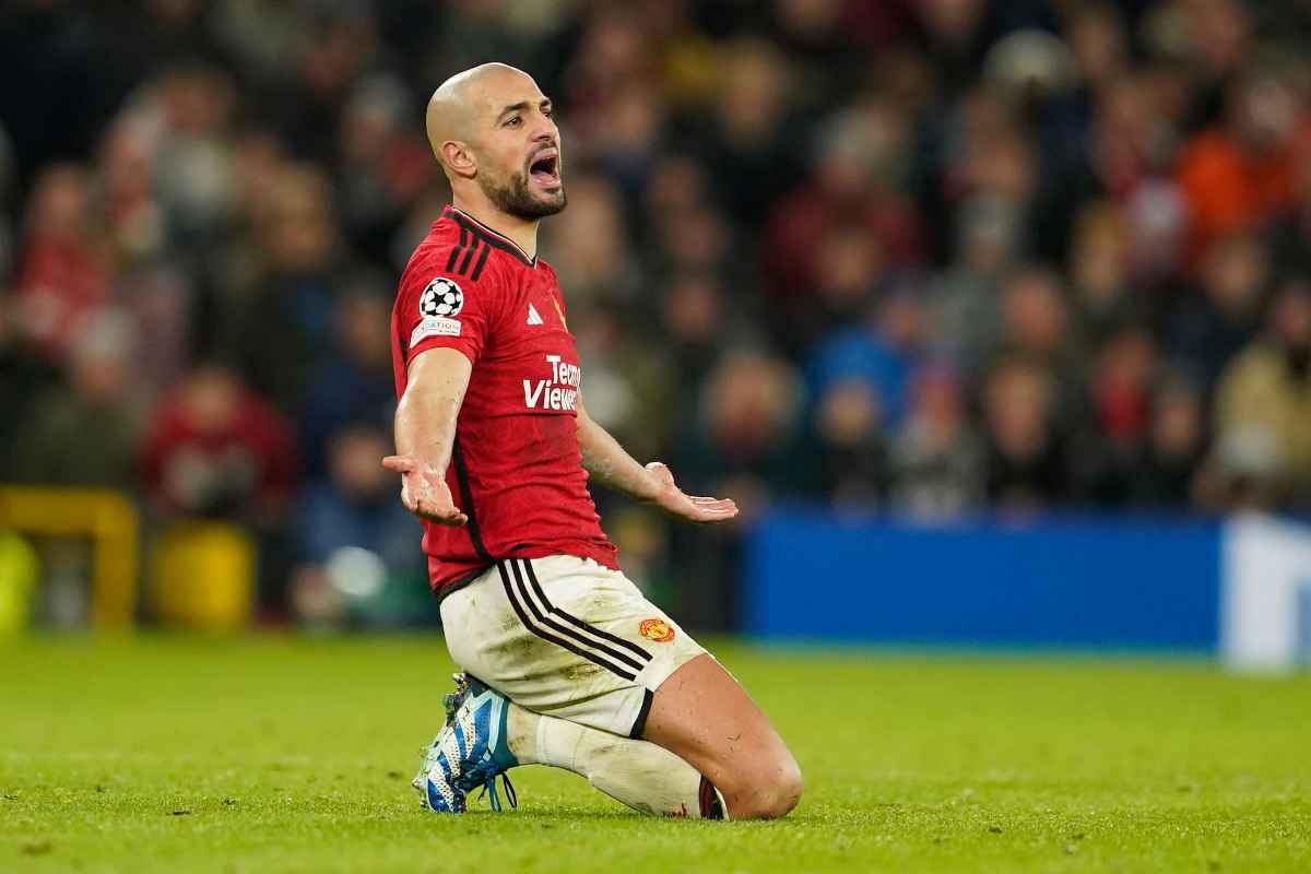 Sofyan Amrabat bocciato manchester united