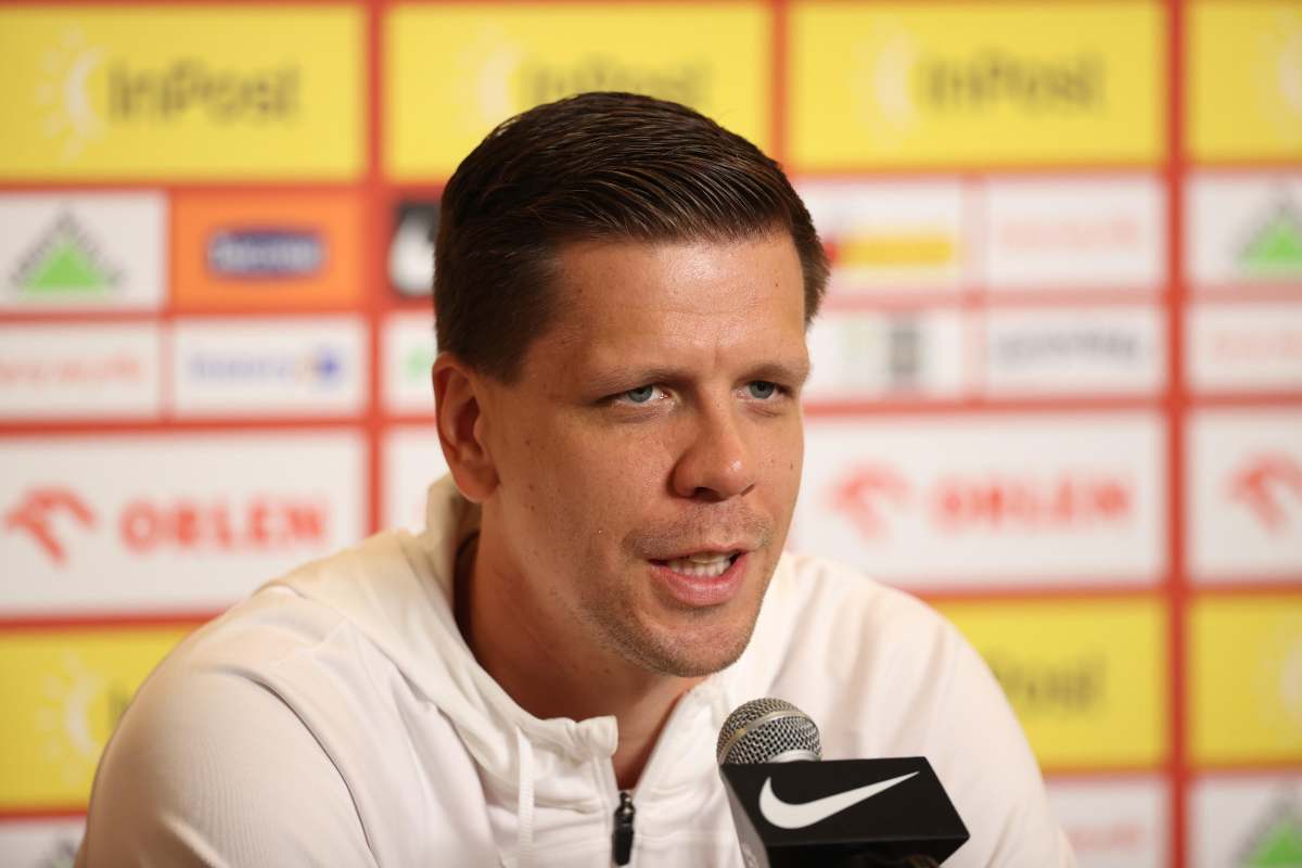 Szczesny via dalla Juve