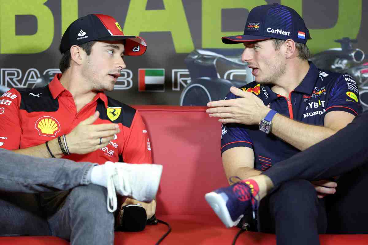 Verstappen e Leclerc a confronto