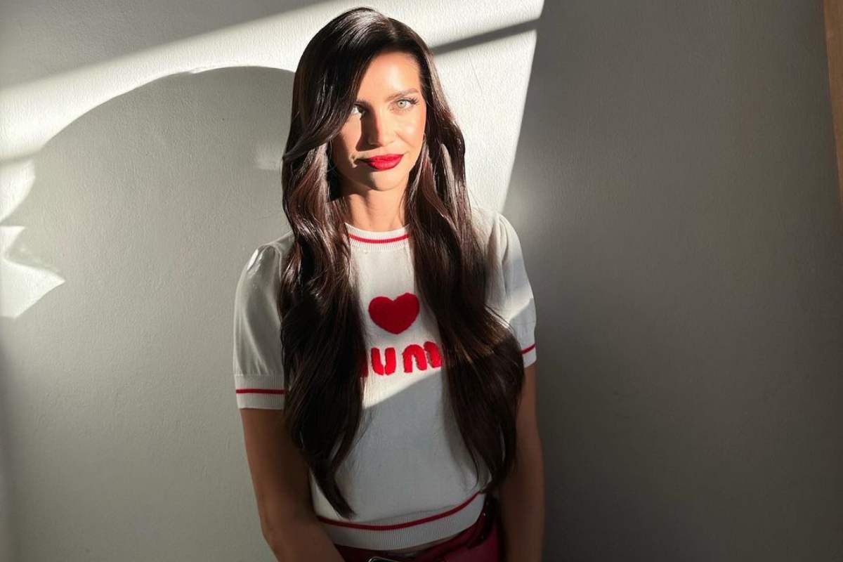 Zaira Nara senza reggiseno: i fan impazziscono