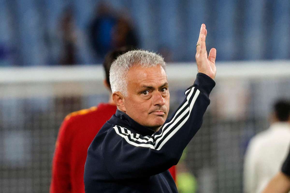 Mourinho via da Roma: da una big prima dell'Arabia