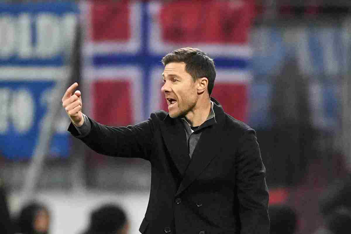 Xabi Alonso guarda in serie A per l'attacco