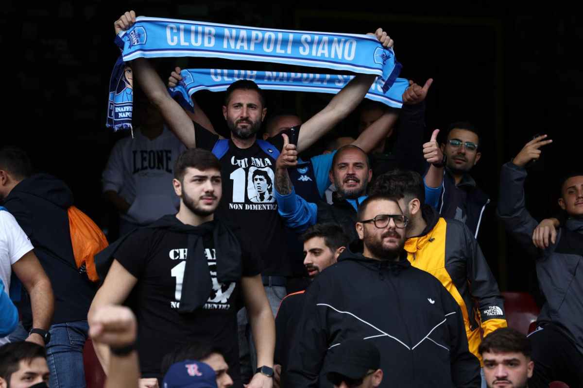 Addio al Napoli: i tifosi solo furiosi (anche) per il calciomercato