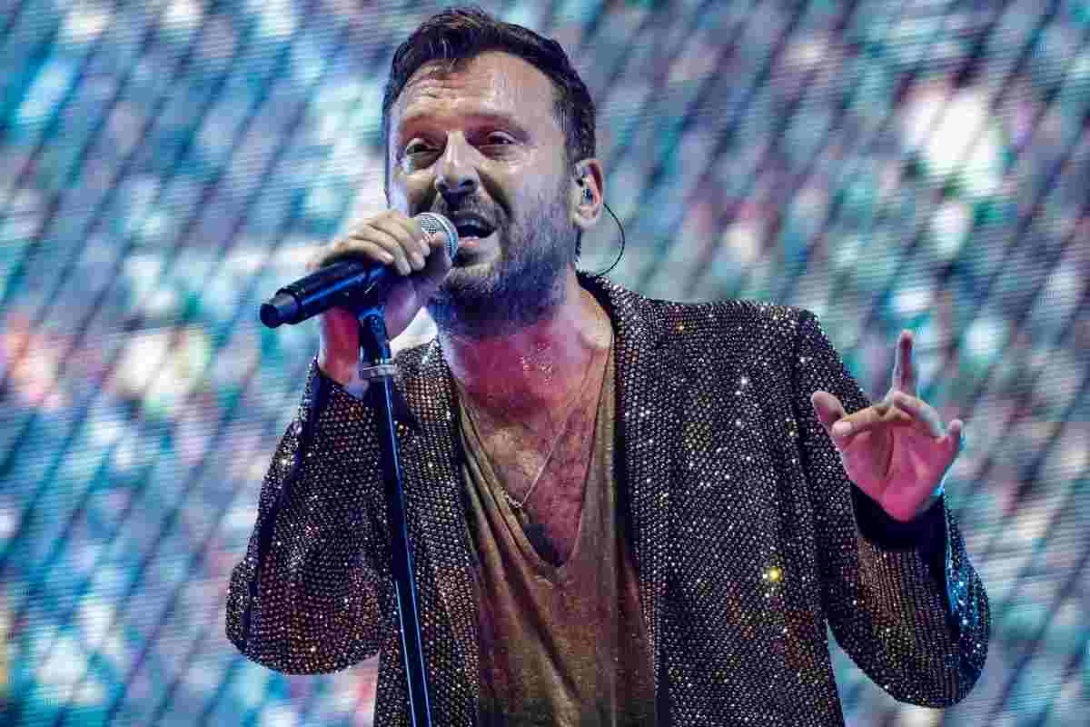 Tributo di Cremonini a Dalla, con dedica al Bologna di Motta