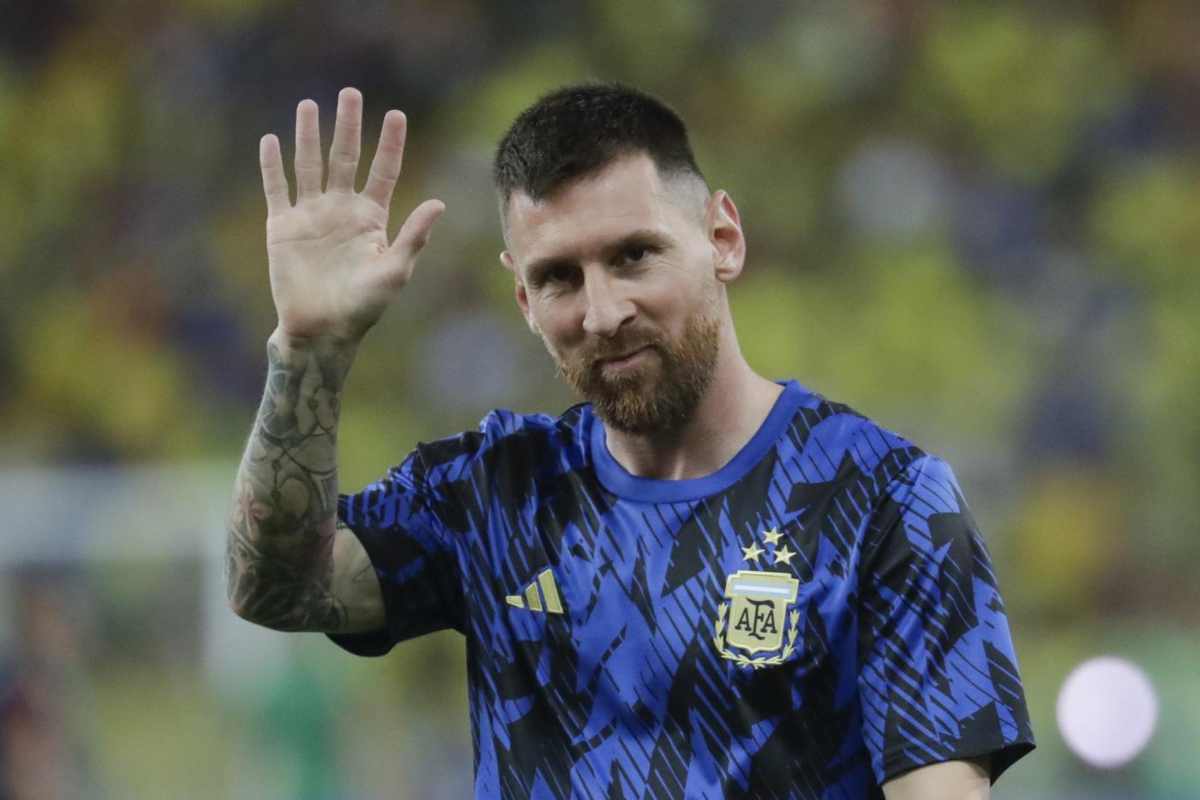 Il paragone folle con Messi fa esplodere la diretta