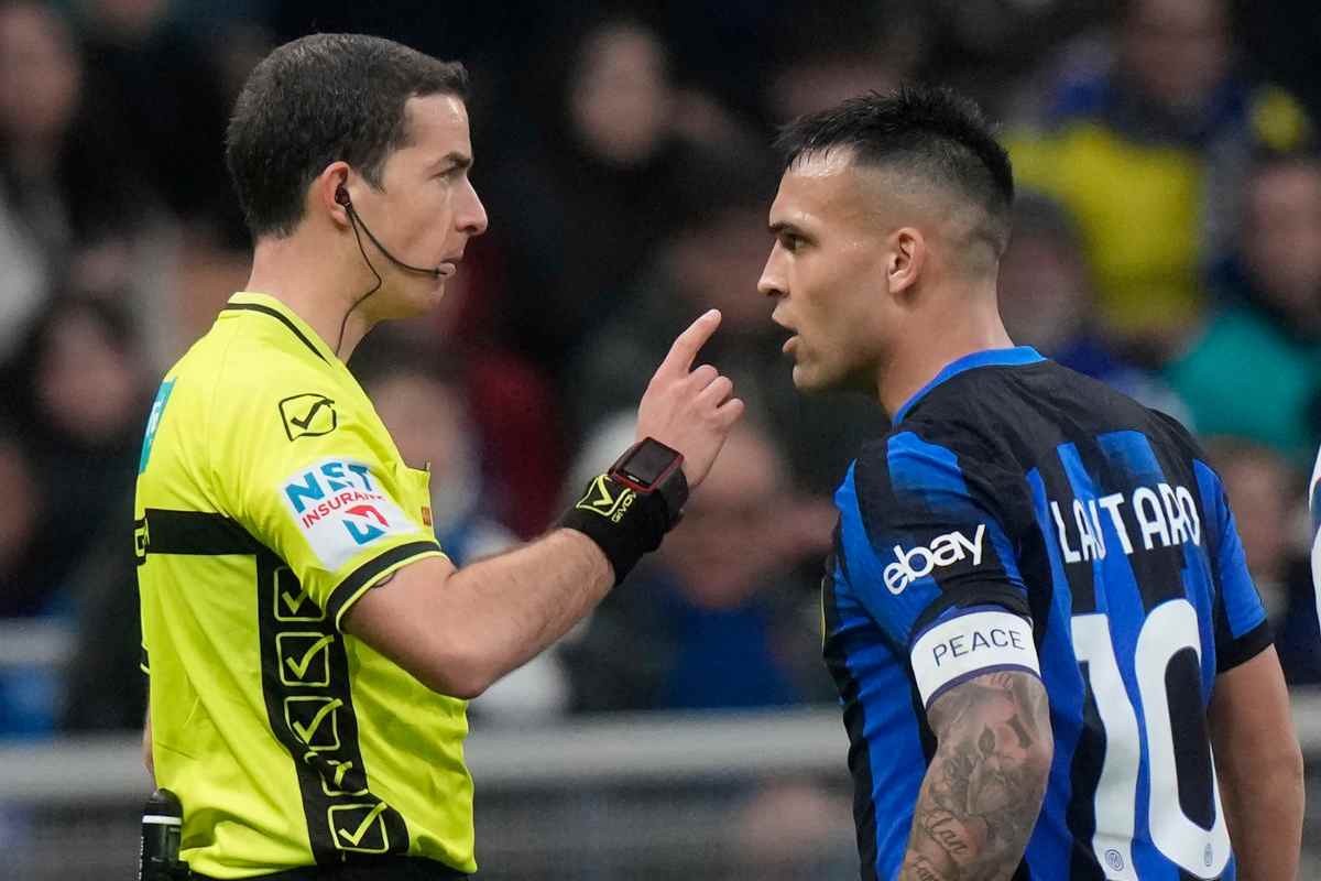 La decisione dell'arbitro in Inter-Genoa fa discutere