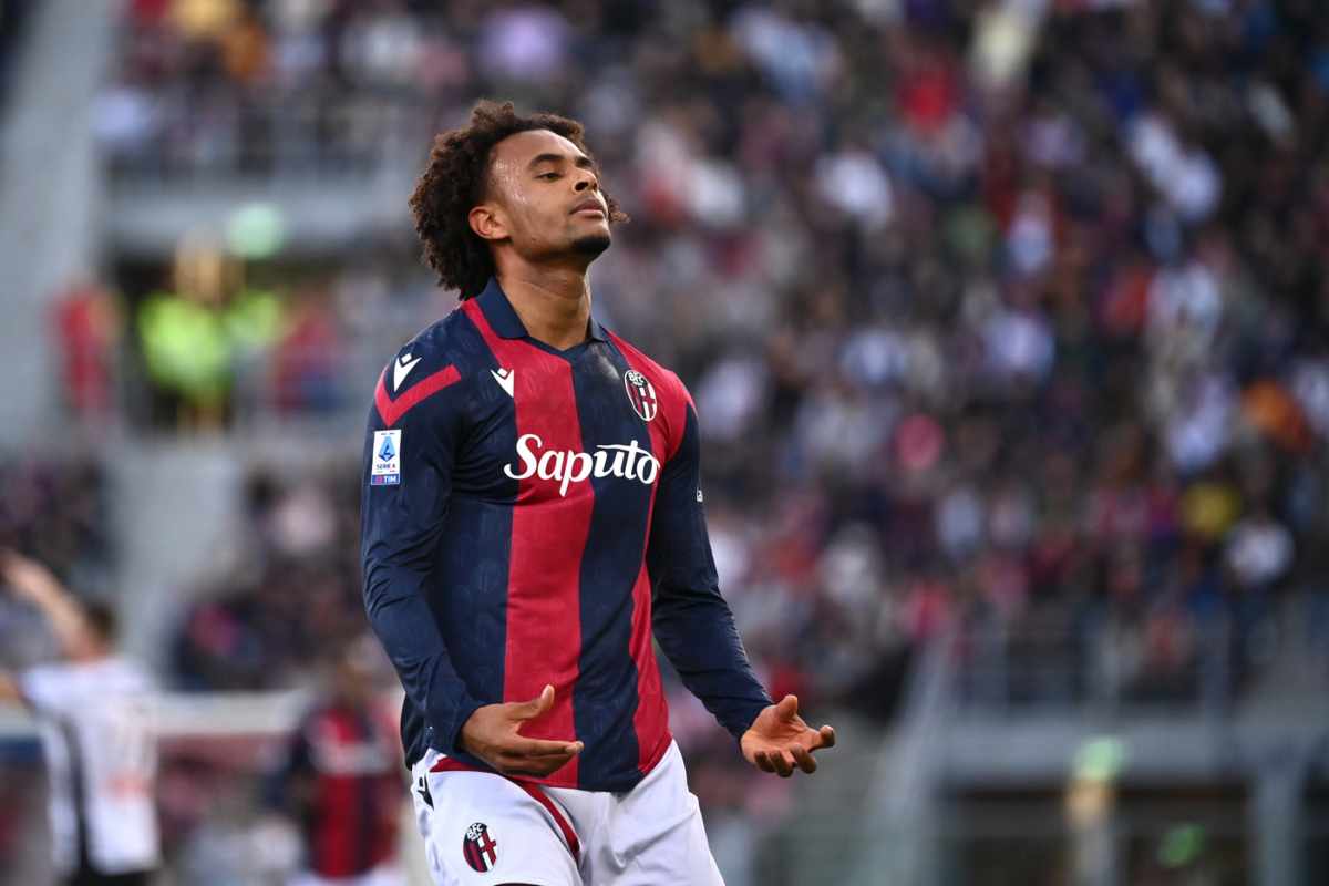 Joshua Zirkzee tra i possibili nuovi attaccanti del Milan