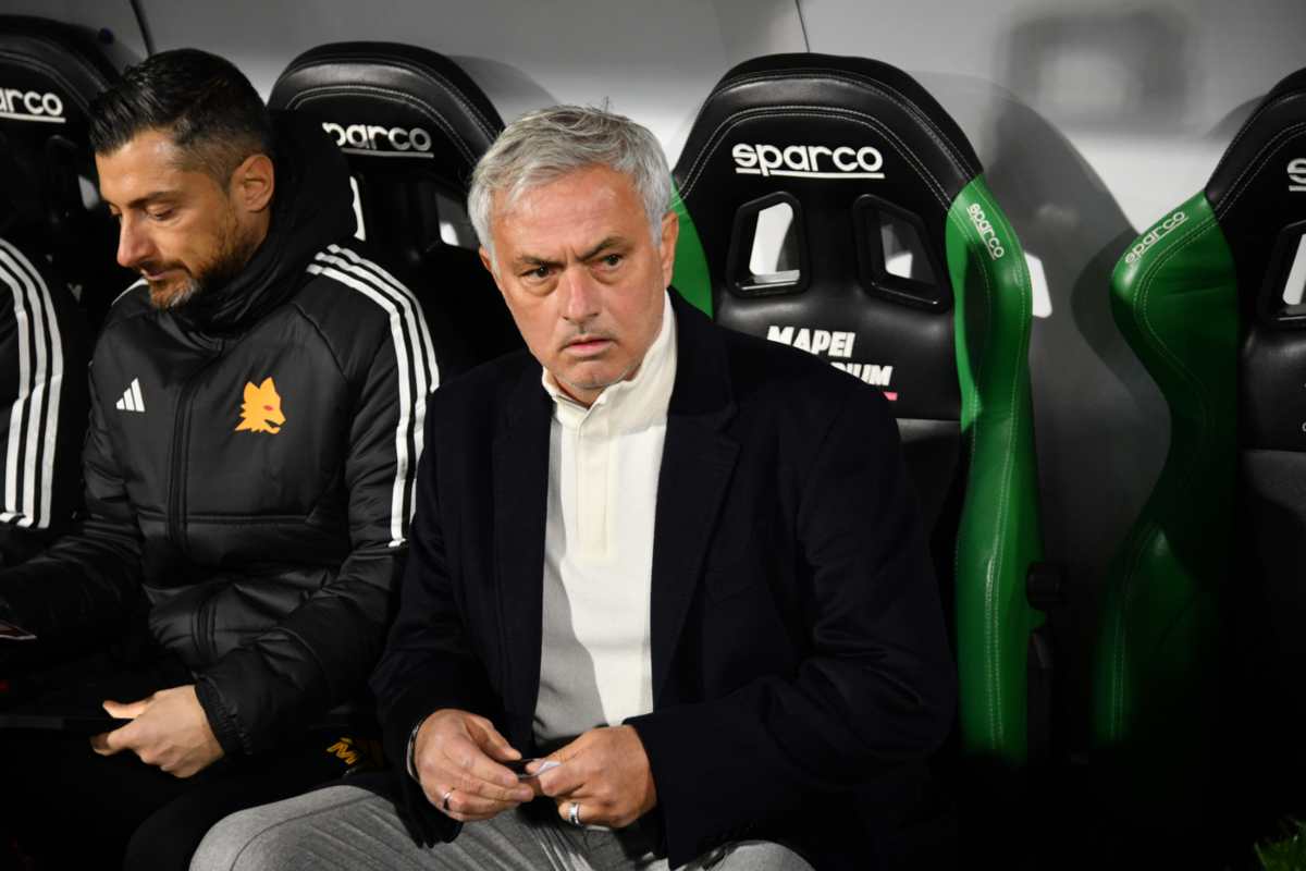 Mourinho in panchina e tradimento alla sua ex squadra