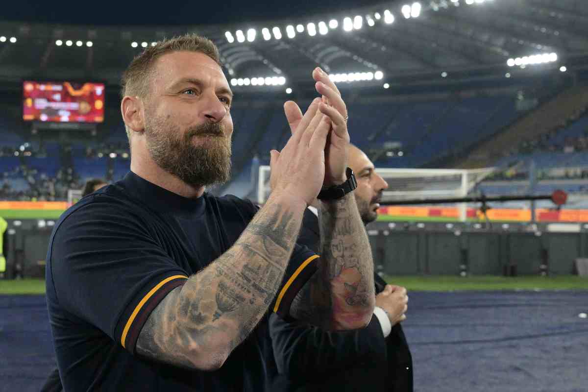 De Rossi chiama il nuovo direttore l'annuncio