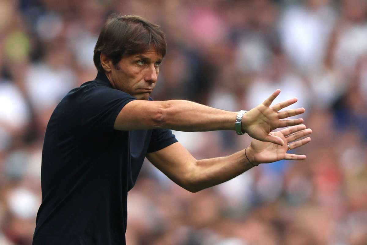 Antonio Conte può firmare con il Napoli