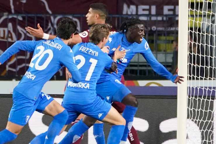 Guai per l'attaccante incidente stradale Serie A