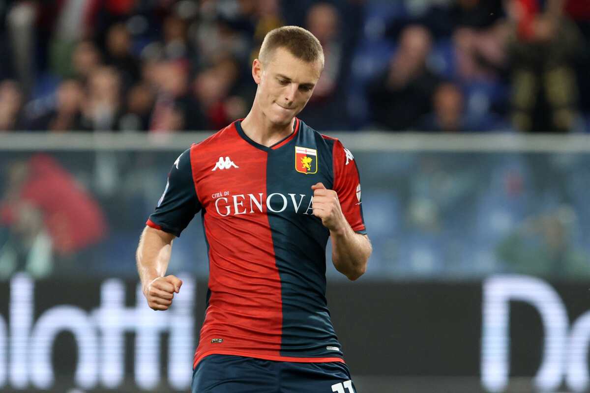 Albert Gudmundsson alla Juve in cambio di Milik