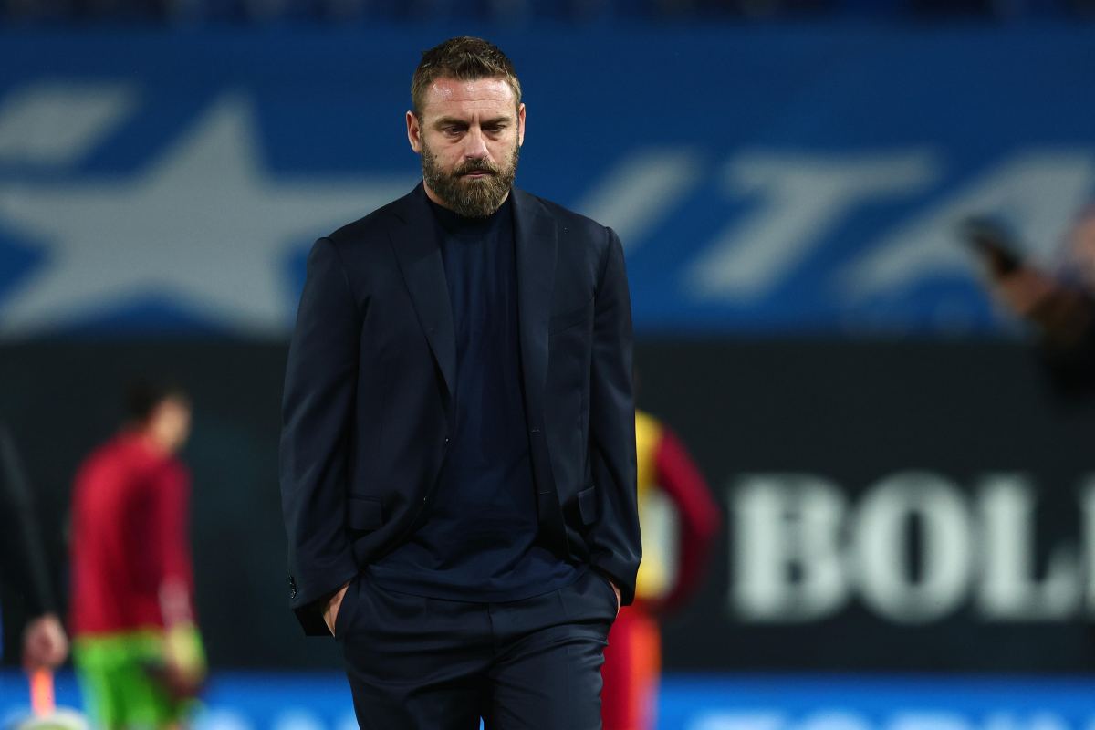 De Rossi esonerato