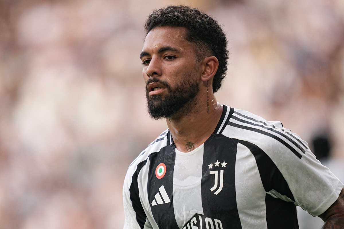 Juventus, brutte notizie per Douglas Luiz