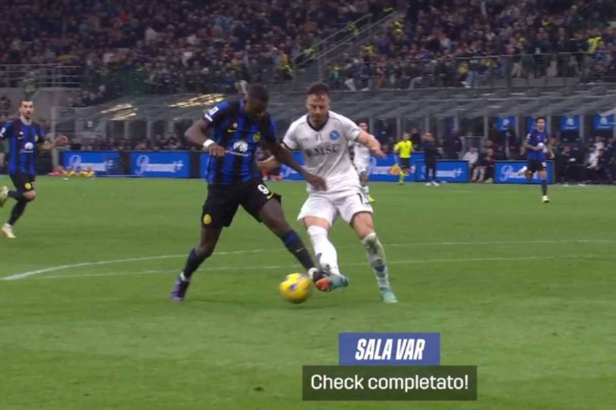 VAR arbitro Inter-Napoli