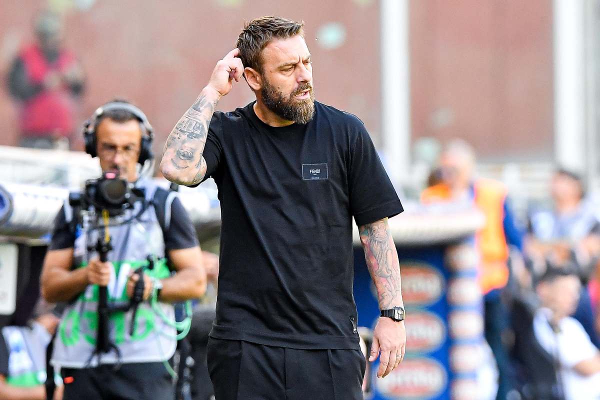 Daniele De Rossi pensieroso