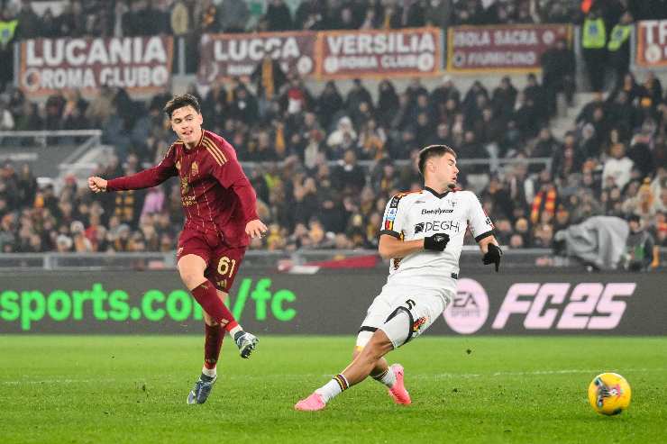 Niccolò Pisilli al momento del gol