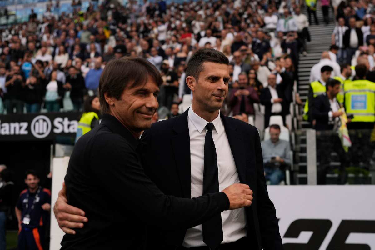 Antonio Conte abbraccia Thiago Motta