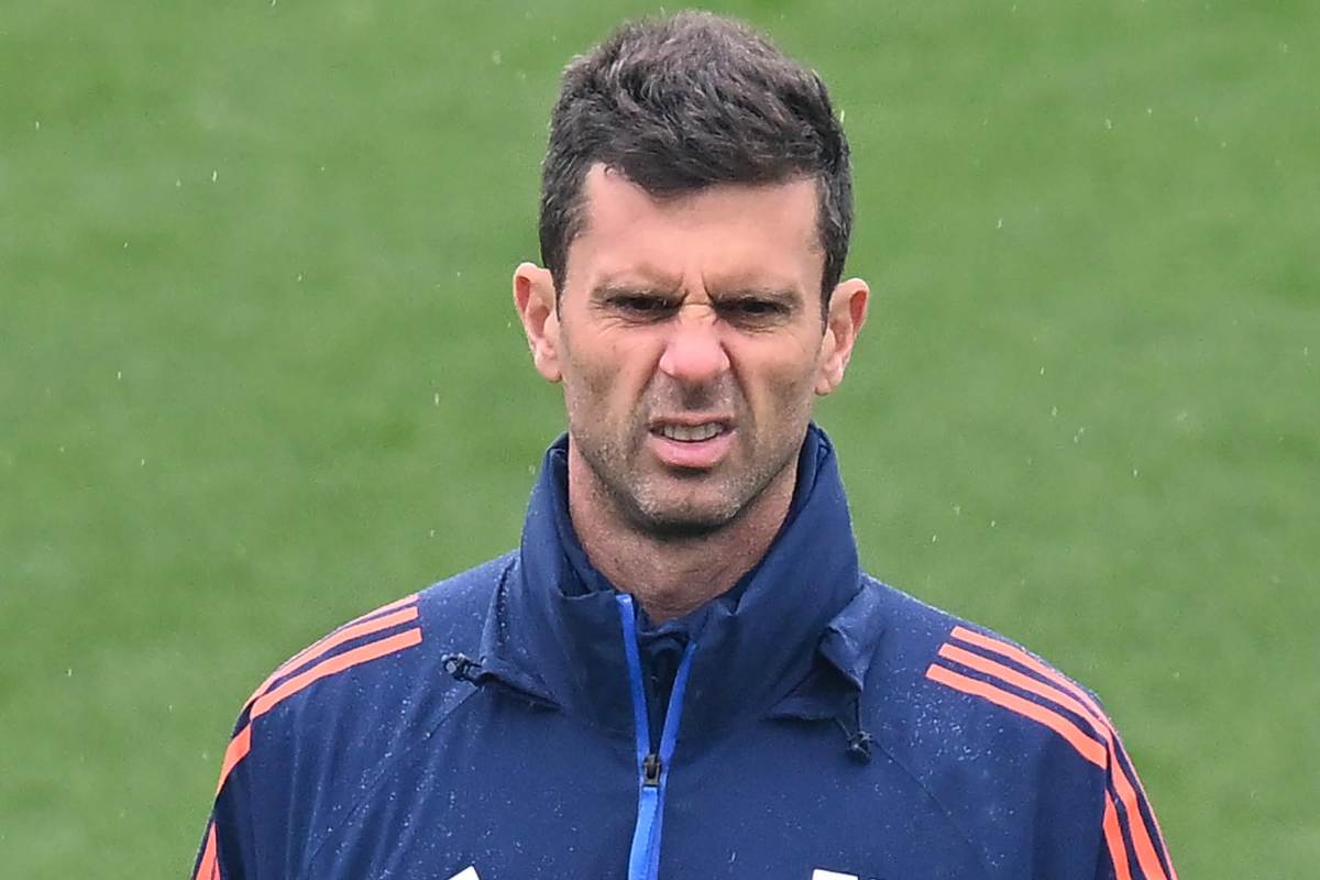 Thiago Motta perplesso primo piano